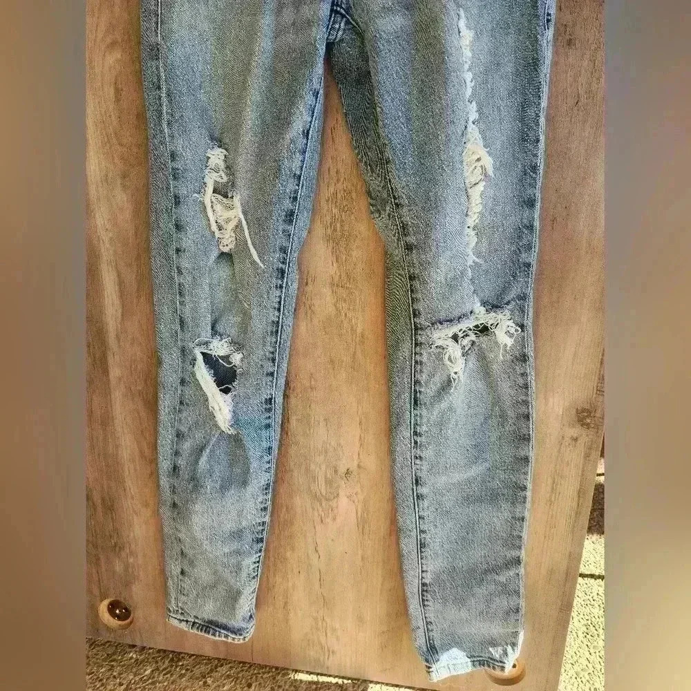 FRAME Denim Le Garcon Mid Rise Distressed Jeans Denim Beldon Rips Size 24 - Picture 5 of 9